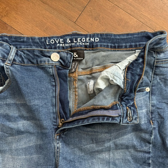 Love & Legend rare and one of a kind jeans with chains. - Picture 5 of 11